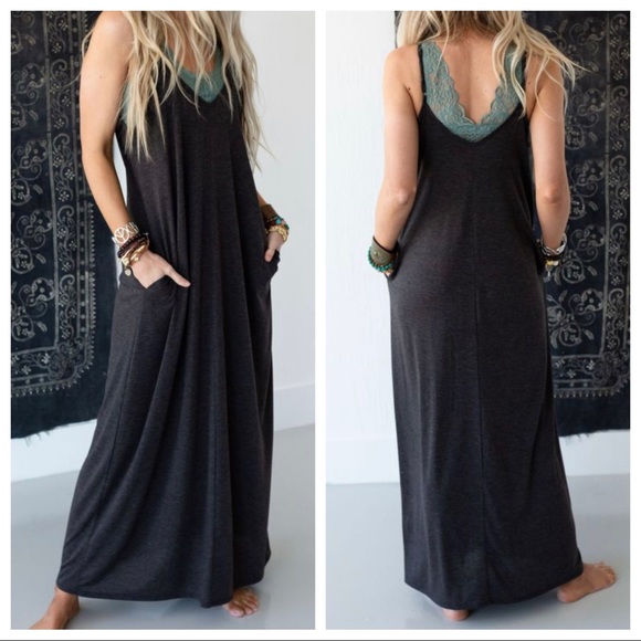 Adjustable straps loose fit side pocket maxi dress - Picture 2 of 2